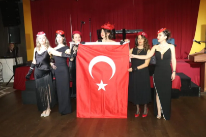 BUSADER'den şapka devriminin 100. yılına özel balo