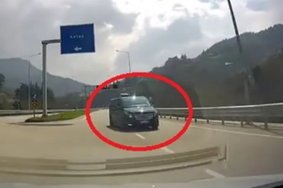 Bursa'da ters yönden gelen araç faciayı teğet geçti