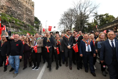 Fetih ruhu Osmangazi sokaklarında yankılandı
