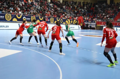 A Milli Kadın Hentbol Takımı Macaristan'a mağlup oldu