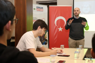 Osmangazi’de gençler eleştirel düşünmeyi pekiştiriyor