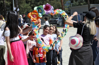 Bursa'da çocuklar patili dostlarla buluştu