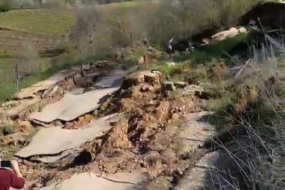 Bursa'da meydana gelen heyelan yolu parçalara ayırdı