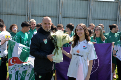 Şahinkayalı öğrenciler şampiyonu ziyaret etti