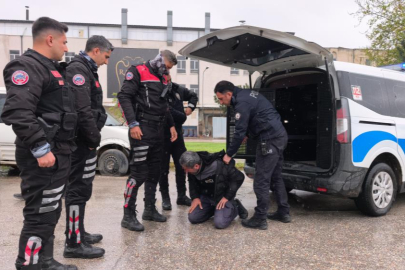 Bursa'da  ehliyetsiz sürücü zorluk çıkarınca biber gazı yedi