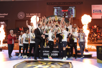 Şampiyon, Bursa Büyükşehir Belediyespor!