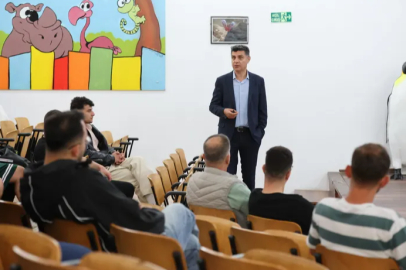 Büyükşehir’den evcil hayvan işletmelerine eğitim