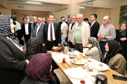 Başkan Aydın mahalleleri geziyor sorunlar çözülüyor