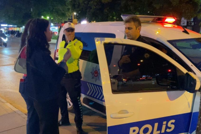 Bursa'da  ATM'de unutulan parayı görüp polise teslim etti