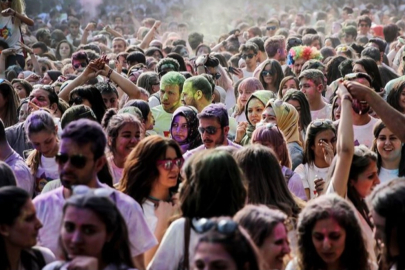 Türkiye nüfusunun yüzde 14,8'ini gençler oluşturuyor