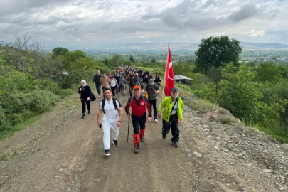 İnegöl’de doğa severler 19 Mayıs için yürüdü