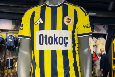 Fenerbahçe'nin 120. yıl logolu formaları tanıtıldı