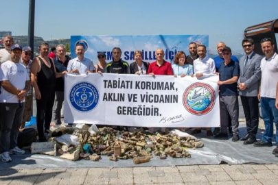 Büyükşehir'den Gemlik'te deniz dibi temizliği