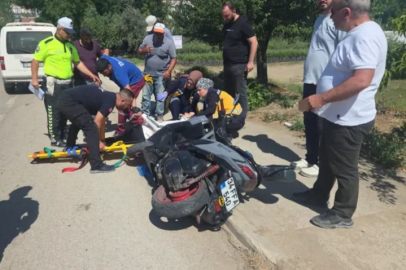 Bursa'da yol kenarında duran motosiklete çarptı: 1 yaralı
