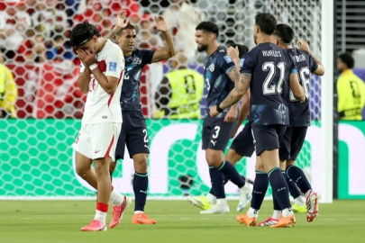 Milli futbolcular gözyaşlarını tutamadı