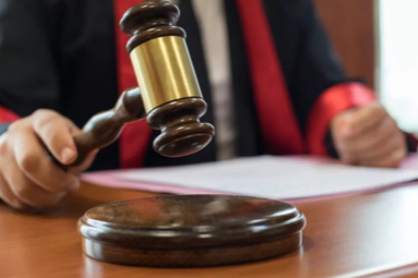 Bursa'da kahveciye attığı iftira pahalıya mal oldu