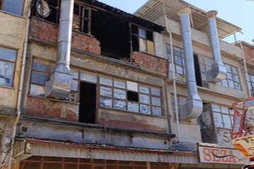 Bursa'da mobilya imalathanesinde korkutan yangın
