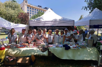 Bursa'da Nilüfer Kadın Korosu'ndan anlamlı hayır etkinliği