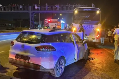 Bursa'da otomobil servise çarptı: 6 yaralı