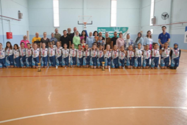 Karacabey Belediyespor'da kupa sevinci