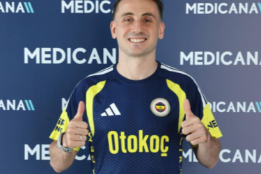 Fenerbahçe'de milli futbolcular sağlık kontrolünden geçti