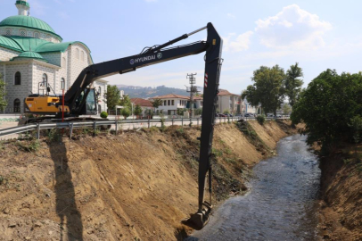 Büyükşehir'den derelerde temizlik seferberliği