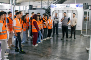Geleceğin profesyonelleri 4. Yeşilova Zirvesi'nde buluştu