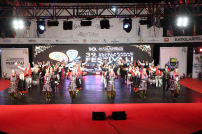 Dünyanın renklerini İnegöl’de buluşturan festival başladı