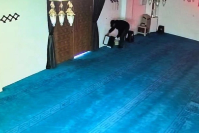 Bursa'da yardım kutusundaki 100 bin lirayı çaldı