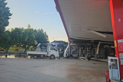 İznik'te kömür yüklü tır akaryakıt istasyonuna daldı: 1 ölü