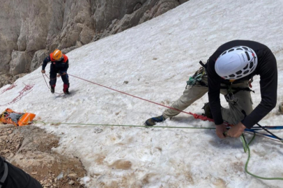 Cilo dağındaki kurtarma operasyonundan nefes kesen görüntüler