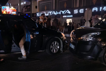 İnegöl'de zincirleme kaza: 5 yaralı
