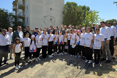Orhaneli’de yarı olimpik yüzme havuzu temeli atıldı