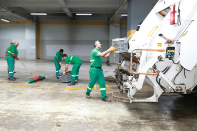 Osmangazi Belediyesi pazarlardan aylık 600 ton atık topluyor