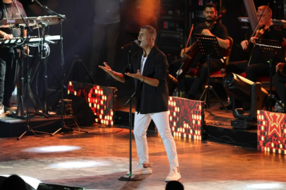 Özcan Deniz'den muhteşem final
