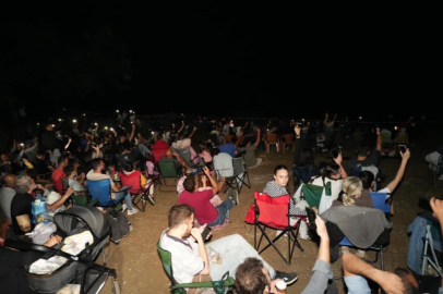Binlerce kişi Perseid meteor yağmurunu izlemek için Yenişehir’e akın etti