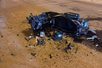 Bursa'da otomobil ile motosiklet kafa kafaya çarpıştı: 1 ağır yaralı