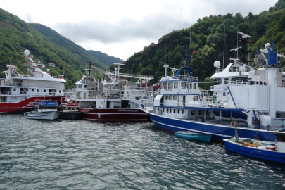 Balıkçılar "Vira bismillah" diyerek denize açılmak için gün sayıyor