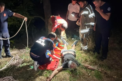 Bursa'da manevra yaparken uçurumdan düştü: Kurtarılma anları kamerada