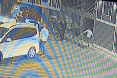 Bursa'da araç ticareti silahlı kavgaya döndü... O anlar kamerada