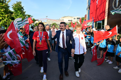 Gençlerin Adresi Yıldırım