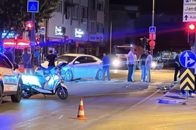 Bursa’da 2 otomobil çarpıştı: 9 kişi yaralı