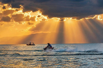 İznik Gölü’nde adrenalin zirve yaptı