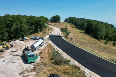 Büyükşehir, 3 ilçede 50 kilometrelik yolu yeniledi