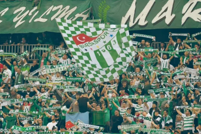 Bursaspor taraftarından Kızılyıldız’a pankartlı yanıt