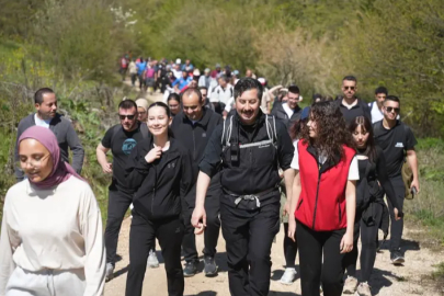 Başkan Özel’den doğa yürüyüşüne davet
