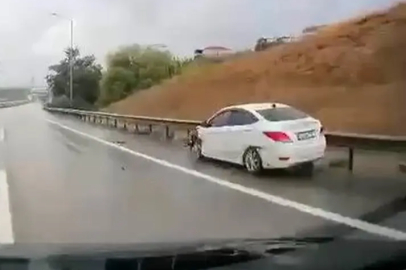 Bursa'da yağışlı havada hız yaptı, kaza kaçınılmaz oldu