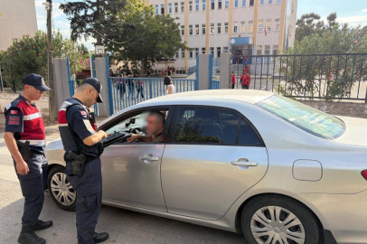 Gemlik'te jandarmadan okul çevrelerinde sıkı denetim