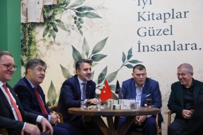 Başkan Vekili Biba'dan üniversitelilere mesaj: "Sizin olanı size sunuyoruz"