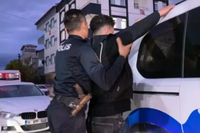 Bursa'da ehliyet sınavında kopya düzeneğiyle yakalandı